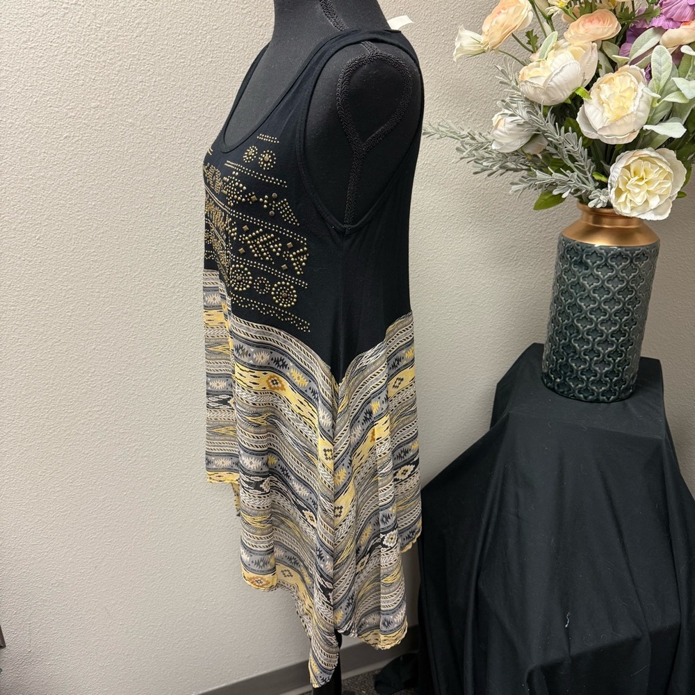 Be Vocal Black Gold Studded Boho Aztec Handkerchief Hem Tank Top L USA - Picture 3 of 9